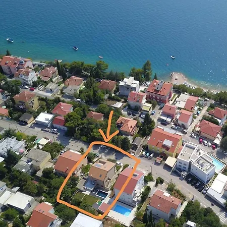 Anita Apartment