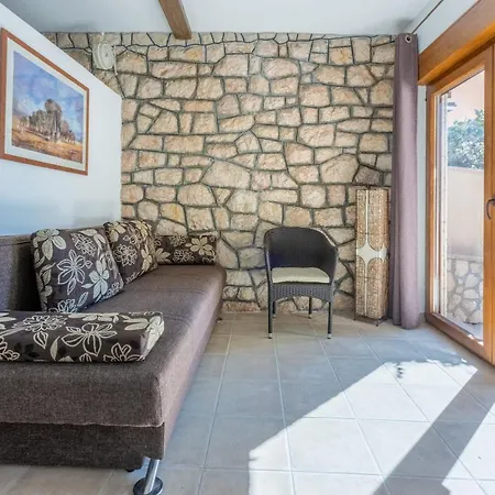 Anita Apartment